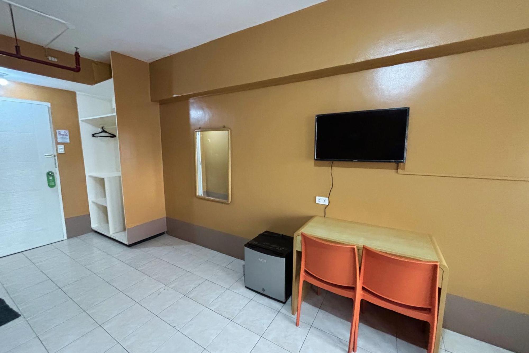 Dona Mercedes Cebu Exterior photo