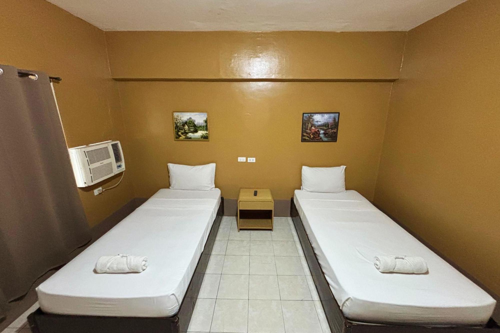 Dona Mercedes Cebu Exterior photo
