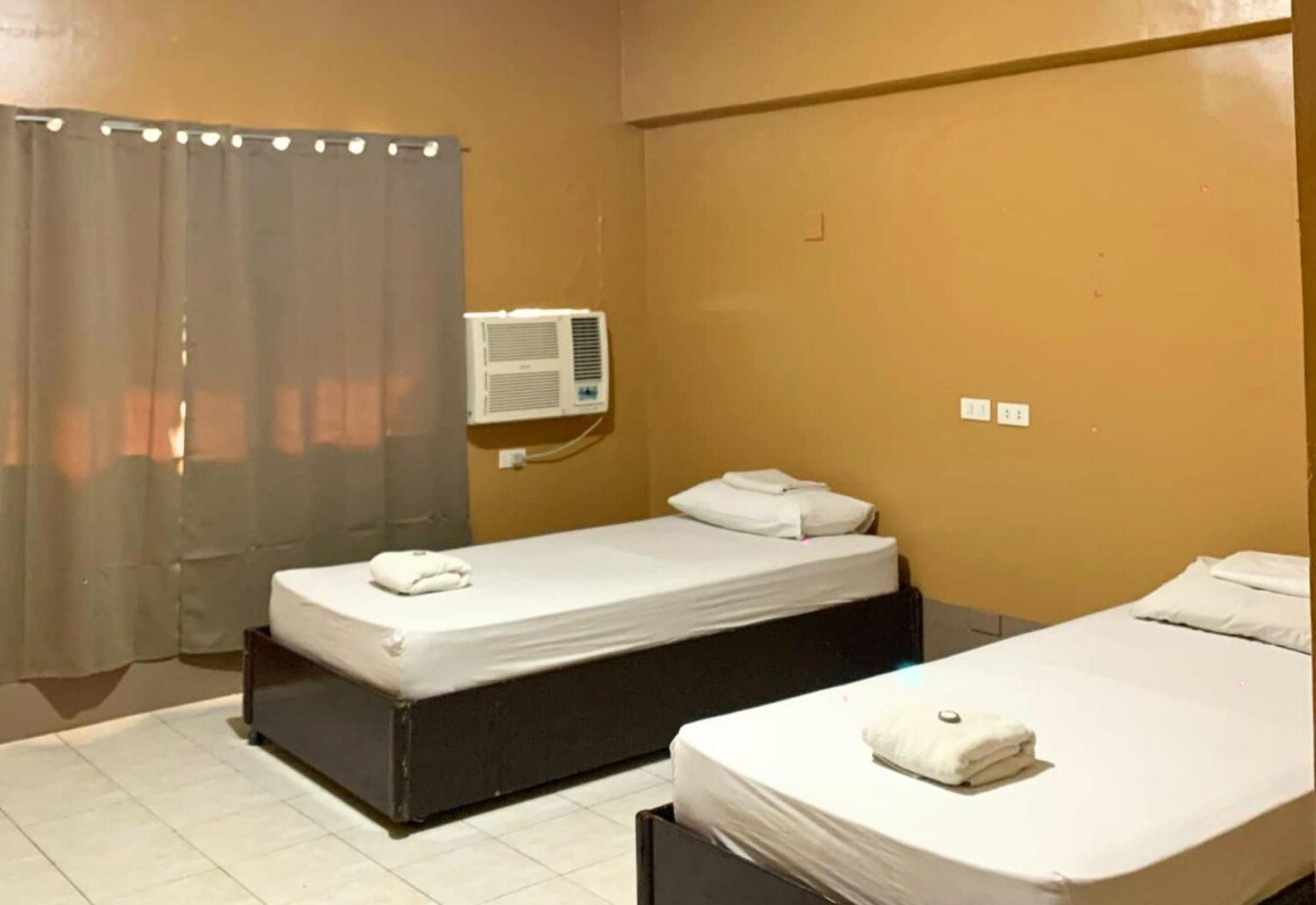 Dona Mercedes Cebu Exterior photo