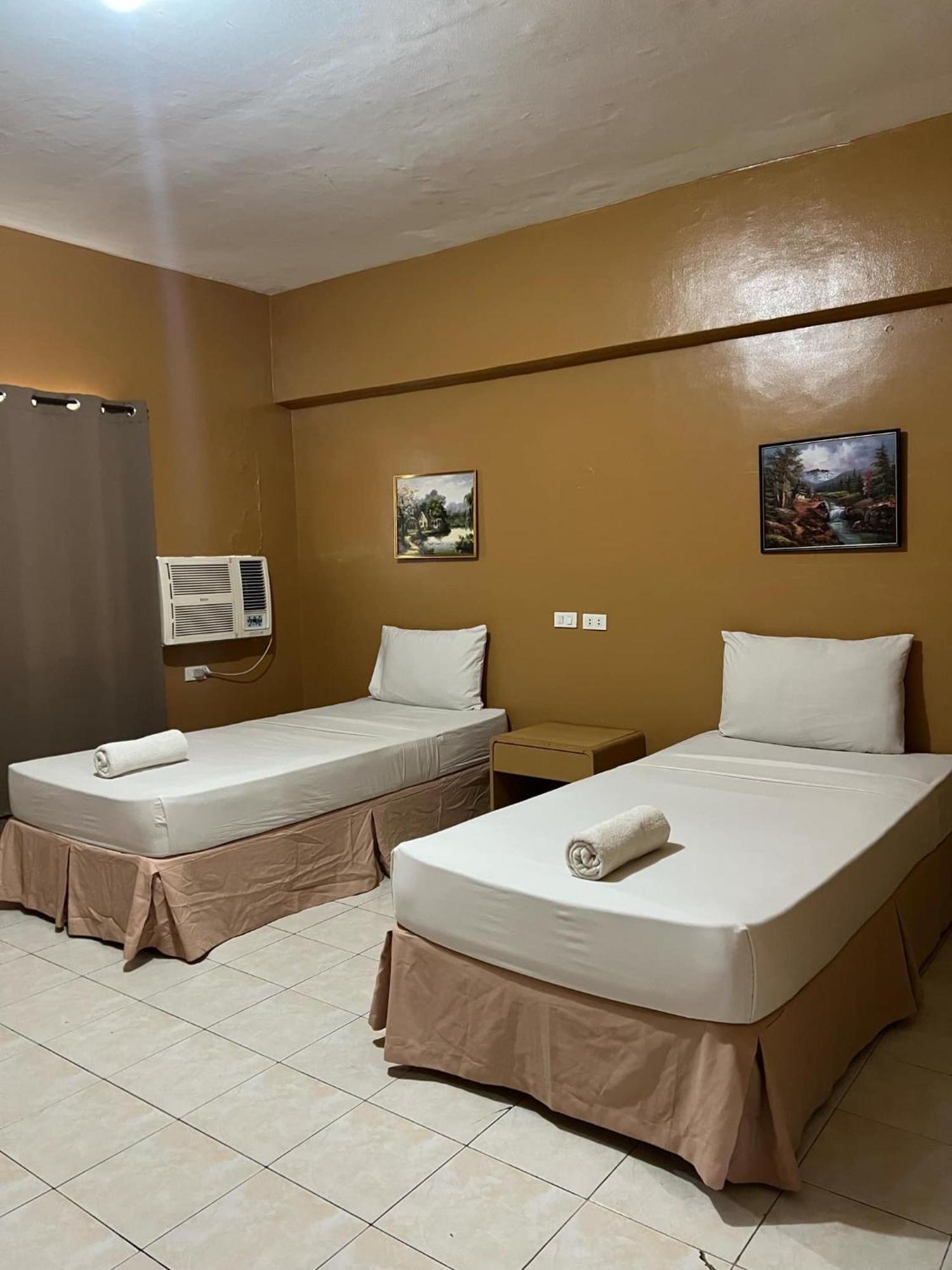 Dona Mercedes Cebu Exterior photo